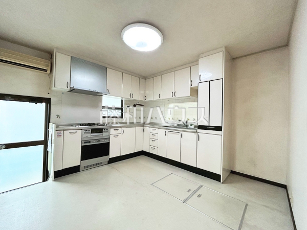 キッチン　【三鷹市大沢４丁目】