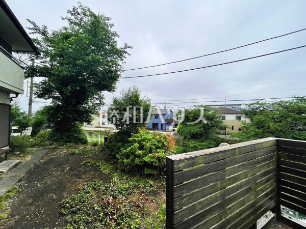 庭　【三鷹市大沢４丁目】