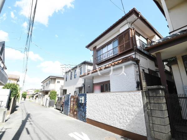 接道状況および現場風景　営業担当がご案内いたしますので、お気軽にお問い合わせください。【東久留米市氷川台２丁目】