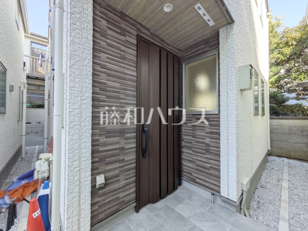 C号棟　玄関　【練馬区旭丘２丁目】