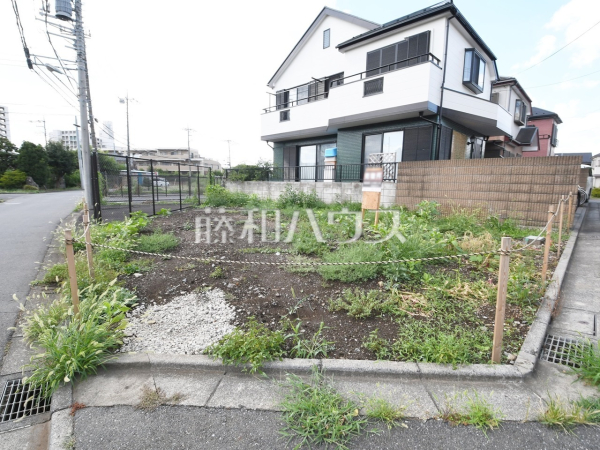 お住まい探しは、家の良し悪しだけでなく周辺環境も重要なポイントです。ぜひ一度お客様の目でご覧ください。