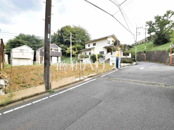 接道状況および現場風景　【日野市百草】
