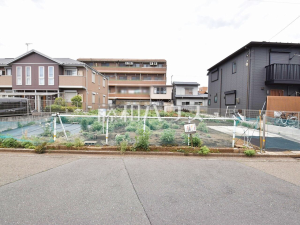 現場風景【東大和市仲原３丁目】 周辺環境はもちろん、日当たりや設備仕様など、実際に行ってみないと分からないことも多くございます。営業担当がご案内いたしますので、お気軽にお問い合わせください。 