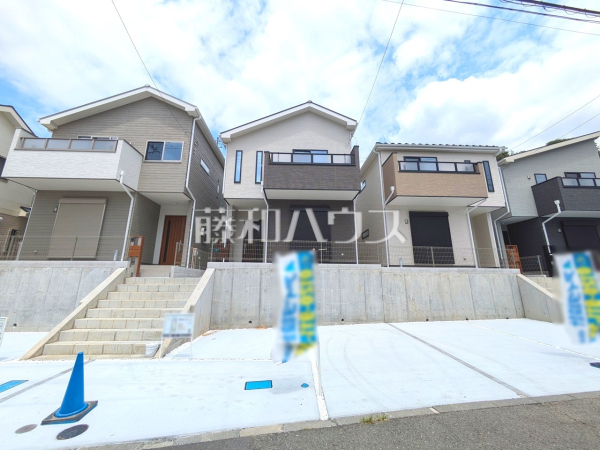 現場風景　 堂々完成、いつでもご内覧いただけます！ぜひ実物をご覧いただきたく思います。喜んでご案内いたしますのでお気軽にお問合せ下さい。 【昭島市中神町２丁目】