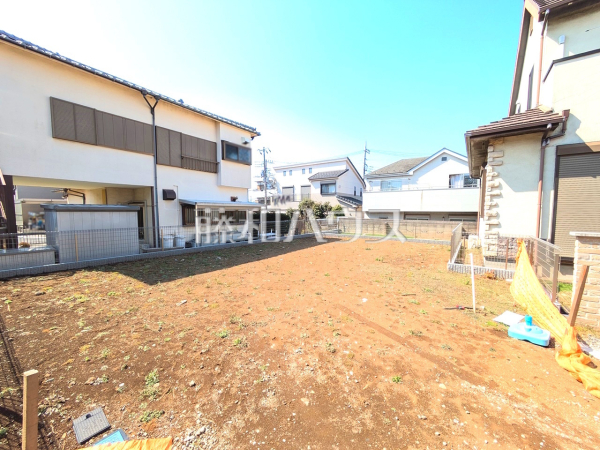 現地写真　【東村山市青葉町３丁目】  物件の事、諸費用の事など、小さな疑問も藤和ハウス久米川店までお気軽にご相談下さい。