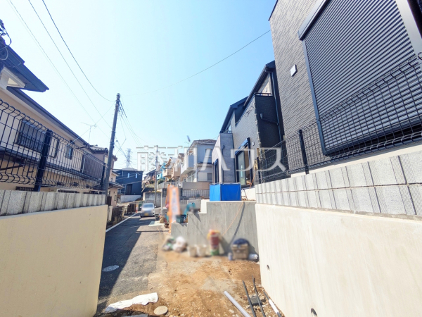 接道状況および現場風景　【所沢市大字上安松】
