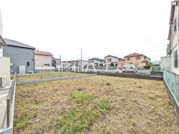 現地写真　【小平市小川町１丁目】
思い描いているイメージをカタチにしやすい整形地と購入費用が抑えられる旗竿地の全5区画！