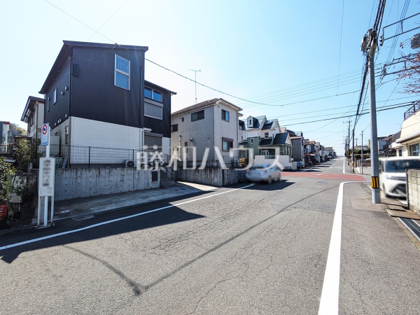 接道状況および現場風景　【八王子市絹ケ丘２丁目】