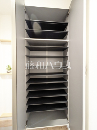 玄関収納　【小平市花小金井３丁目】