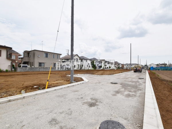 接道状況および現場風景　【小平市小川町１丁目】