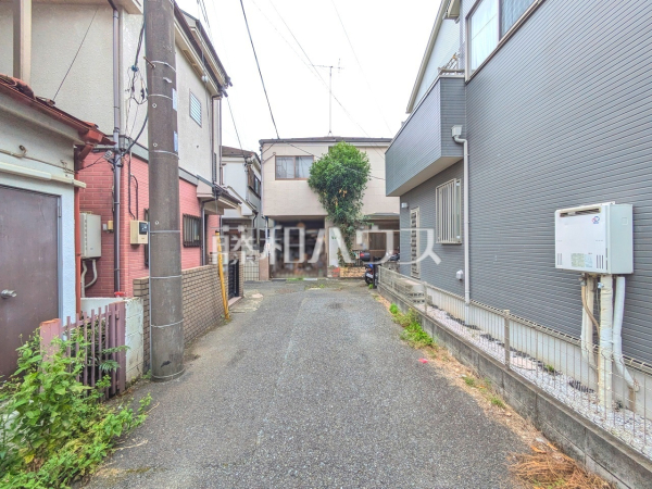 接道状況および現場風景　【新座市栄２丁目】