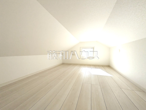 A号棟　小屋裏収納をあなたはどのように使いますか？収納？それとも秘密基地？使い方はあなた次第！【練馬区旭丘２丁目】
