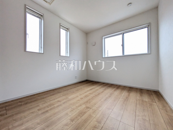 居室　【八王子市泉町】