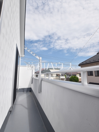 バルコニー　【小平市上水新町３丁目】