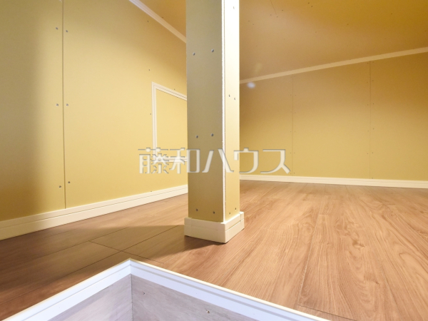 小屋裏収納　【小平市上水新町３丁目】