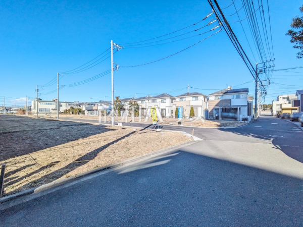 接道状況および現場風景　【立川市一番町４丁目】 物件の事、諸費用の事など、小さな疑問も担当までお気軽にご連絡・ご相談下さい。 
