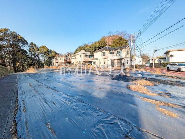 現地写真　【清瀬市中里６丁目】 建物のプレゼンをさせていただきますので、実際の完成イメージを思い描いていただくことができます。お気軽にお問合せ下さい。 