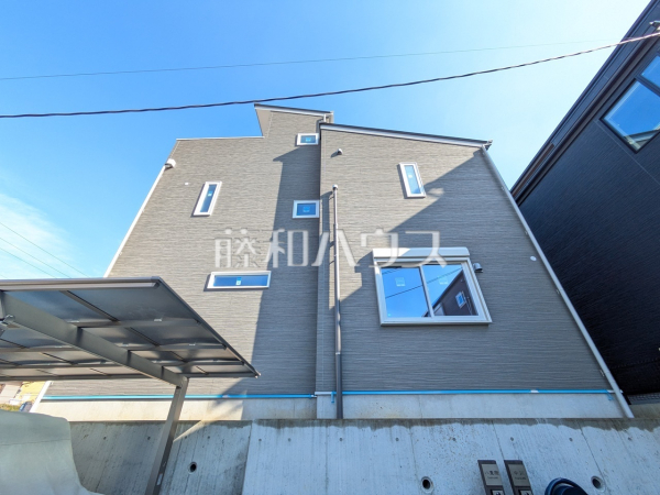 D号棟　外観　【多摩市南野２丁目】良い物件をゲットするためには早め早めのチェックをおすすめ致します。未完成の今のうちにぜひお問合せ下さいませ！　