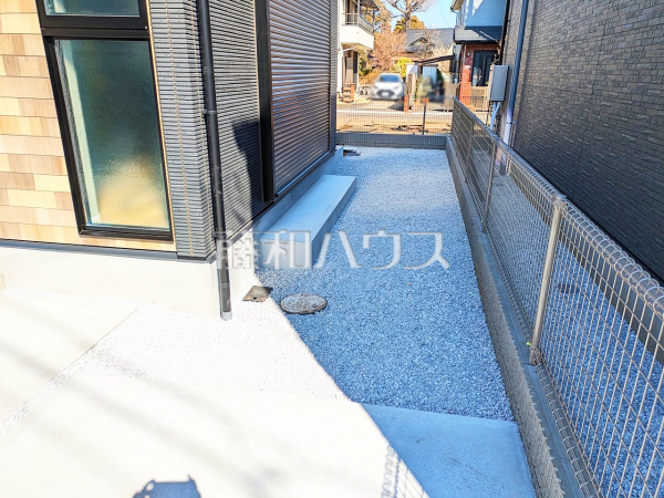 2号棟　庭　【東大和市高木２丁目】