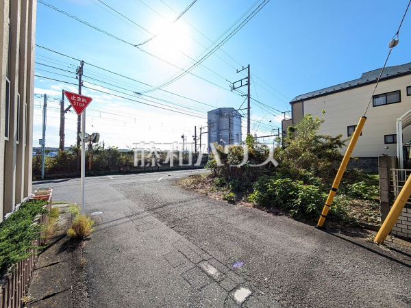 接道状況および現場風景　【日野市旭が丘１丁目】