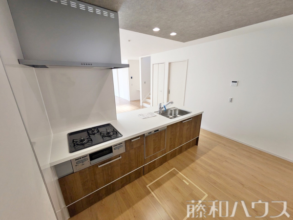 3号棟　キッチン　【名古屋市北区西味鋺３丁目】