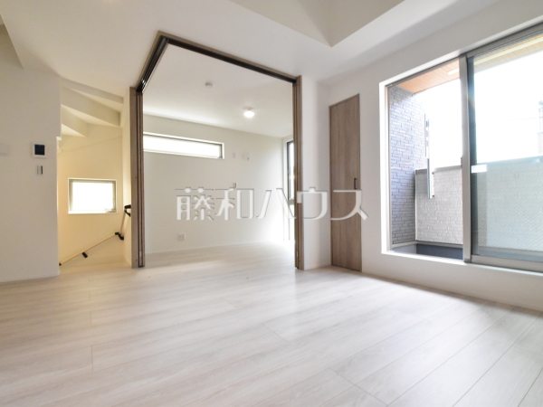 A号棟　リビング　【国分寺市光町１丁目】