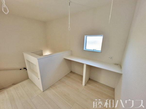 2階ホール　ユーティリティスペース　【小牧市藤島町居屋敷】