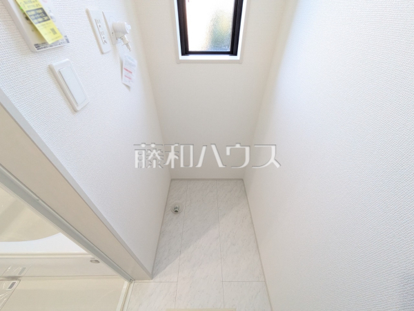 2号棟　洗濯機置き場　【昭島市中神町１丁目】