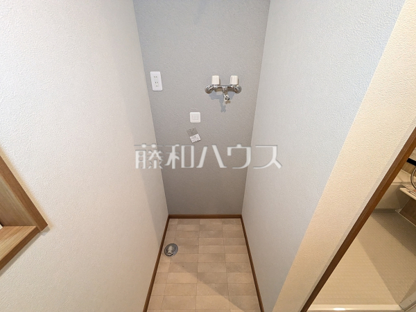 C号棟　洗濯機置き場　【日野市多摩平６丁目】