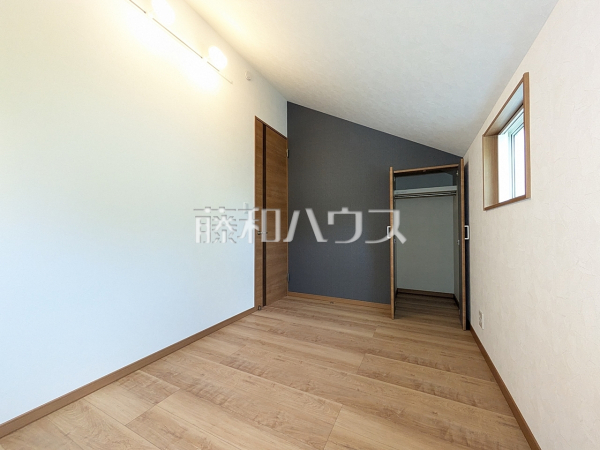 C号棟　居室　【日野市多摩平６丁目】