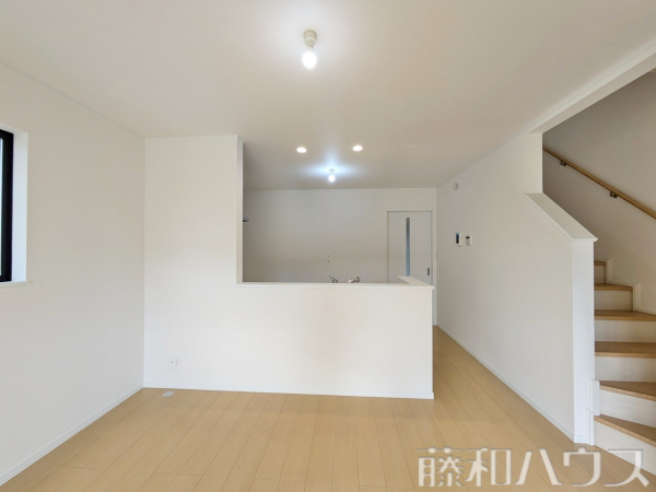 C号棟　キッチン　【春日井市高山町４丁目】