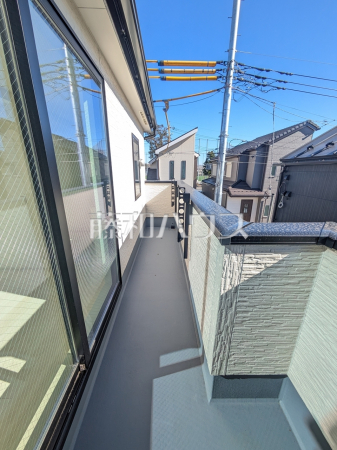 3号棟　南向きのバルコニーは日差しもたっぷり注ぎ、お洗濯物もよく乾きます♪【練馬区大泉学園町７丁目】