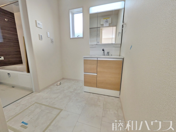 5号棟　洗面室　【小牧市小木２丁目】