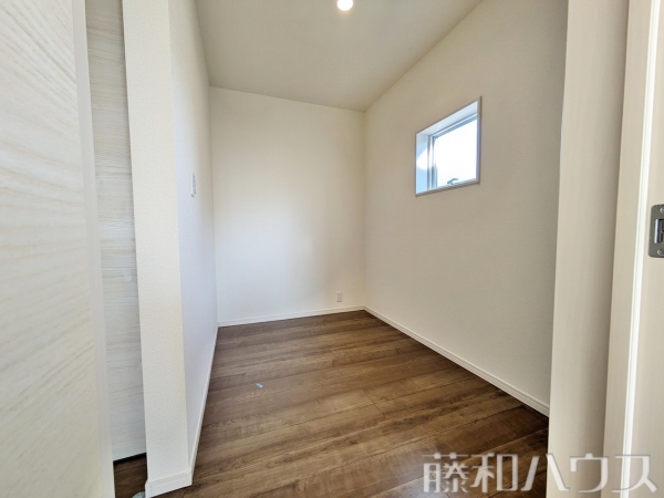 5号棟　ストレージルーム　【小牧市小木２丁目】