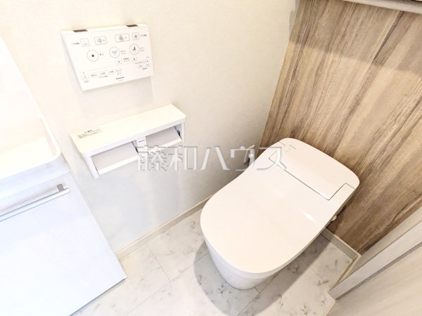 トイレ　【八王子市元八王子町１丁目】