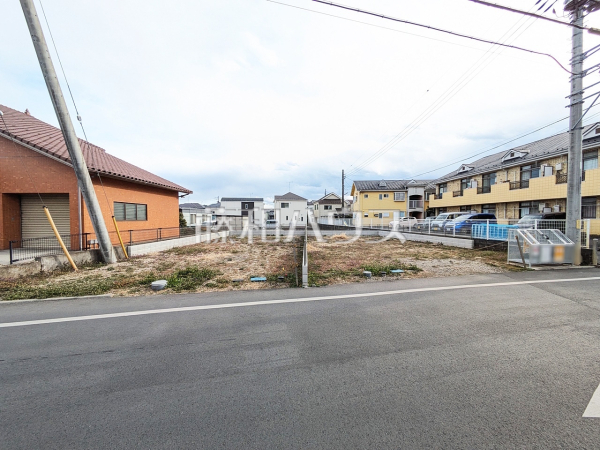 A号地　現地写真(向かって左)　【所沢市大字北秋津】