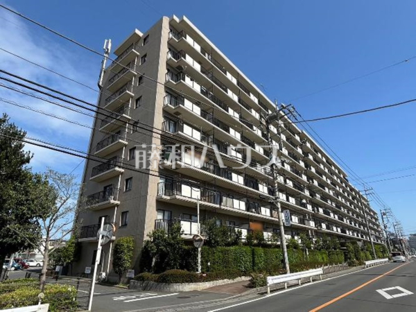 外観　【エステ・スクエア新所沢】 お住まい探しは、家の良し悪しだけでなく周辺環境も重要なポイントです。ぜひ一度お客様の目でご覧ください。 