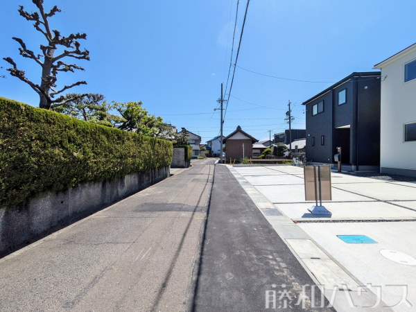 接道状況および現場風景　【北名古屋市熊之庄屋形】