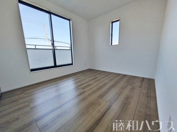 居室　【北名古屋市六ツ師高台】