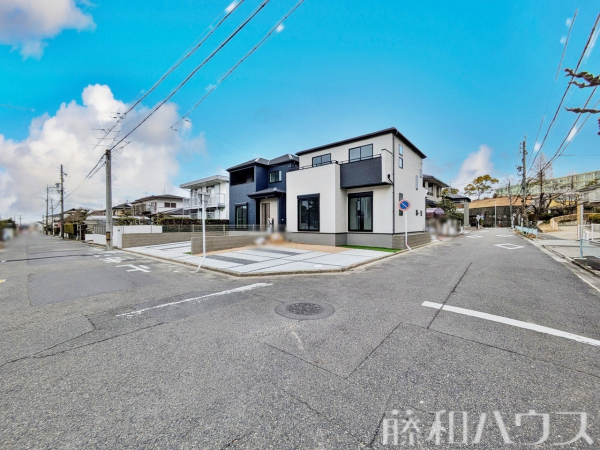 接道状況および現場風景　【春日井市岩成台１０丁目】