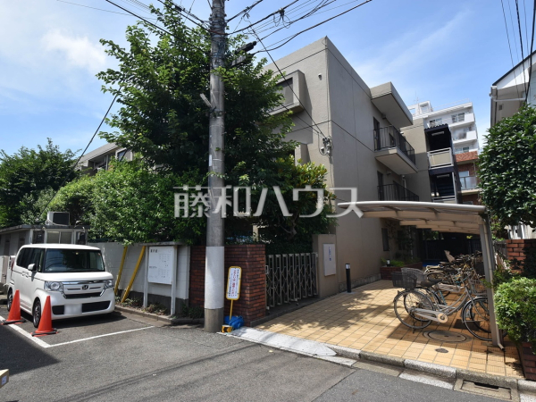 スーパーや教育施設まで徒歩10分圏内！子育てに適した生活環境が整っています。　【コートハウス三鷹】