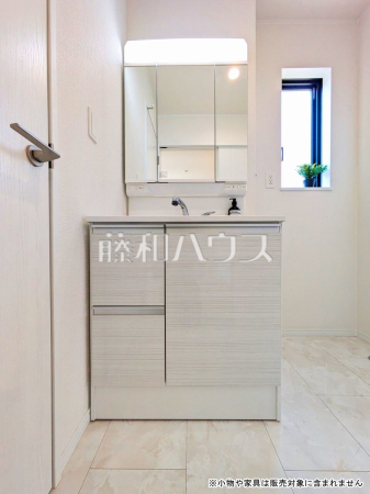 D号棟　洗面室　【新座市新堀１丁目】