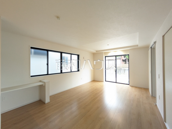 3号棟　リビング　【名古屋市守山区西城１丁目】