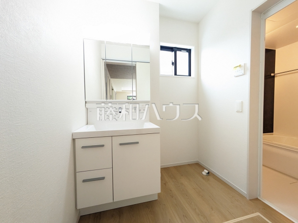 3号棟　洗面室　【名古屋市守山区西城１丁目】