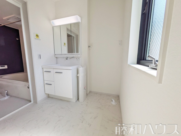 洗面室　【名古屋市北区中味鋺１丁目】