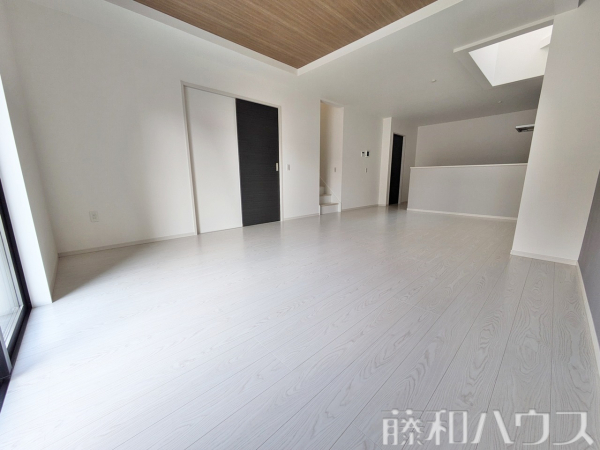 2号棟　リビング　【北名古屋市高田寺起返】