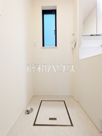 3号棟　洗面室　【練馬区東大泉２丁目】