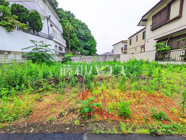 現地外観　【日野市新町３丁目】　
お好きな間取りで理想のマイホームを建ててみませんか？