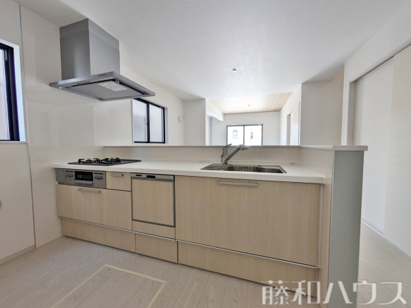 キッチン　【尾張旭市西山町２丁目】
