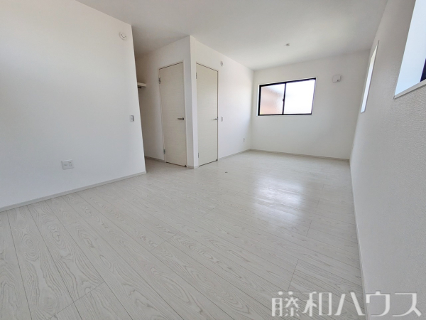 居室　【尾張旭市西山町２丁目】